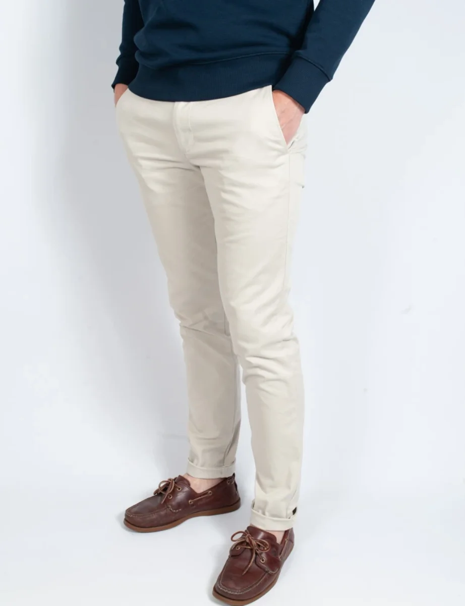 Tommy Hilfiger 1985 Bleecker Slim Fit Chino | Bleached Stone