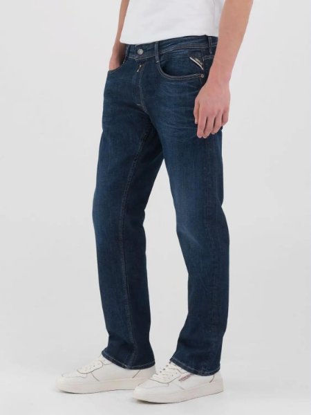 Replay Rocco Comfort Fit Jean | Mid Wash Replay Rocco Comfort Fit Jean | Dark Blue