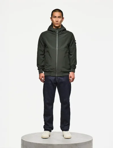 Picture of Weekend Offender Sulta Softshell Jacket | Black Forest Green