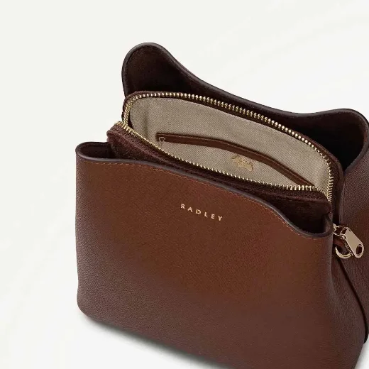 Radley Dukes Place Textured Small Compartment Cross Body | Chocolate