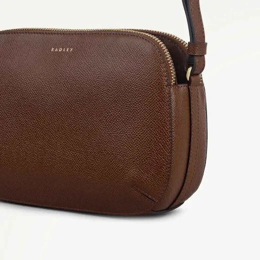 Radley Dukes Place Textured Medium Zip-top Crossbody | Chocolate