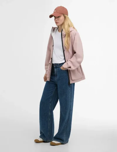 Barbour Women's Dovecragg Waterproof Jacket | Gardenia / Fondant