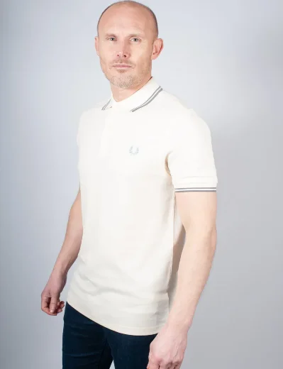 Fred Perry Twin Tipped Polo Shirt | Ecru / Stockport Blue
