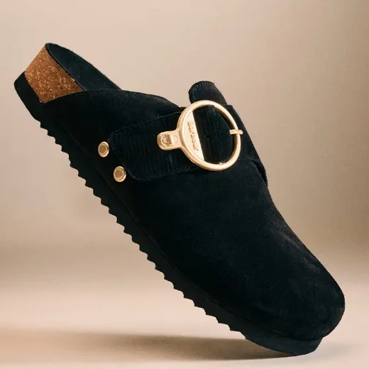 Picture for category Accessories & Footwear