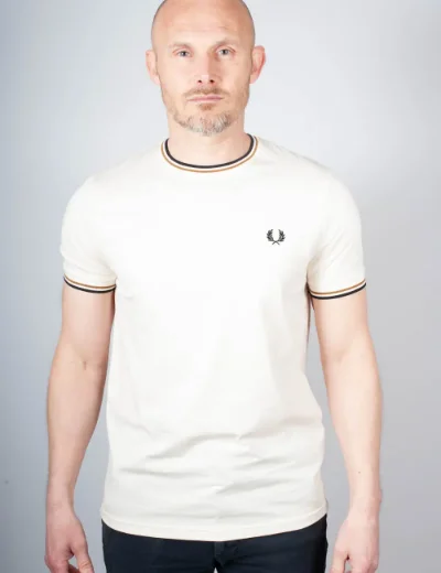 Fred Perry Twin Tipped T-Shirt  | Ecru/Dark Caramel/Black